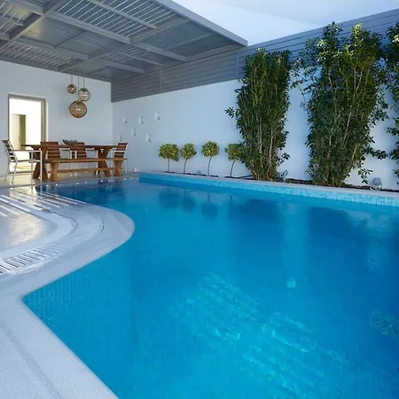 Villa Eolia Kamari (Santorini)