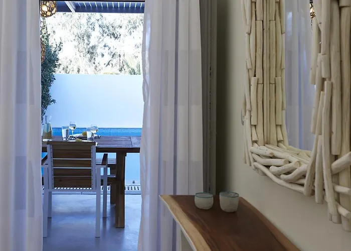 Eolia Kamari (Santorini)